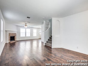 7843 Oakdale in San Antonio, TX - Building Photo - Building Photo
