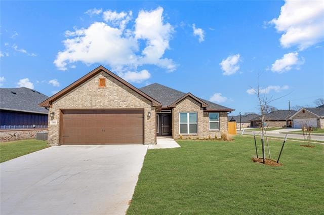 property at 2801 Tulip Dr