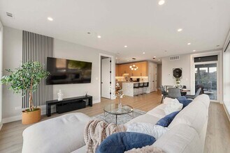 2354 W Polk St in Chicago, IL - Building Photo - Building Photo