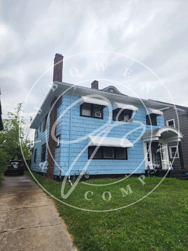 property at 1518 Potomac Dr
