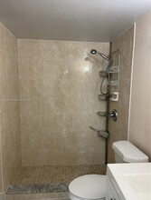 4801 NW 7th St, Unit 407 16 in Miami, FL - Building Photo - Building Photo