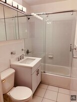 WEST 22 STREET, Unit 3U in New York, NY - Building Photo