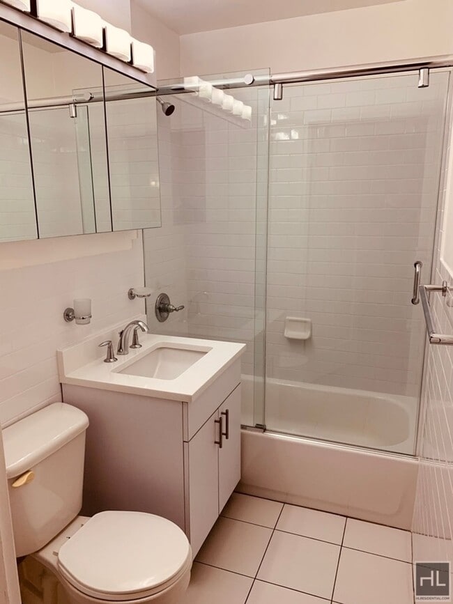 WEST 22 STREET, Unit 3U