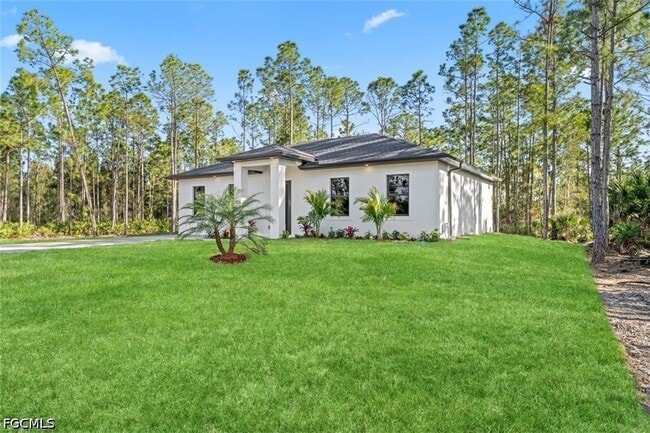property at 1805 W 10th St