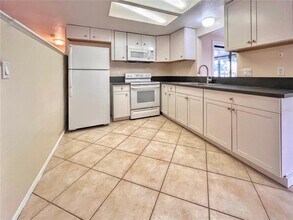 71 Stanford Rd in Venice, FL - Building Photo - Building Photo