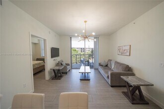 1776 Polk St in Hollywood, FL - Building Photo - Building Photo