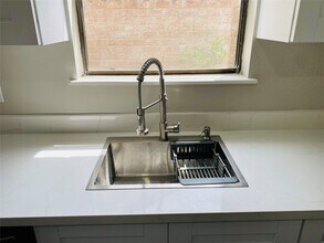 2819 Colony Dr in Sugar Land, TX - Building Photo - Building Photo