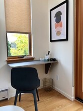 1902 35th Ave W in Seattle, WA - Foto de edificio - Building Photo