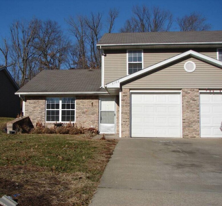 4103 W Bethany Dr in Columbia, MO - Building Photo