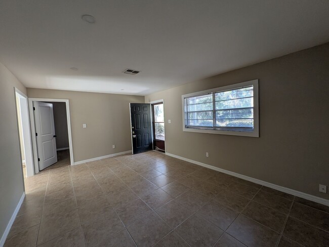 3351 N Bay Ave in Crystal River, FL - Building Photo - Building Photo