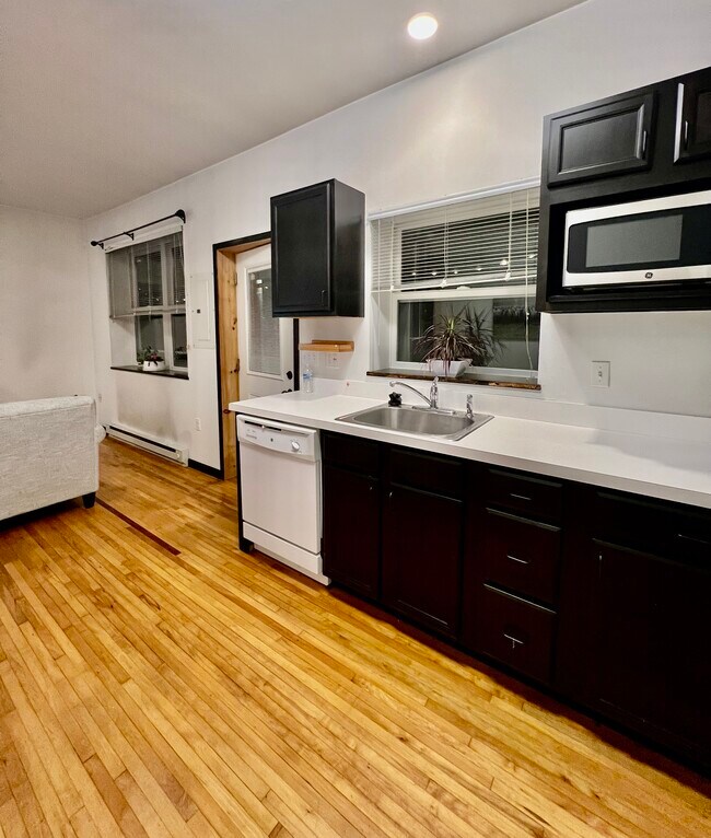 8385 Geneva St, Unit #3