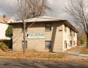 1350 Payne Ave in St. Paul, MN - Foto de edificio - Building Photo