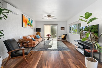 3610 Mary Ln-Unit -B in Escondido, CA - Building Photo - Building Photo