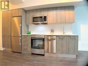 28-2428 Wellesley St E in Toronto, ON - Building Photo - Building Photo