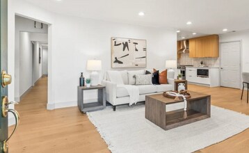 1380 Pauline Dr in Sunnyvale, CA - Foto de edificio - Building Photo