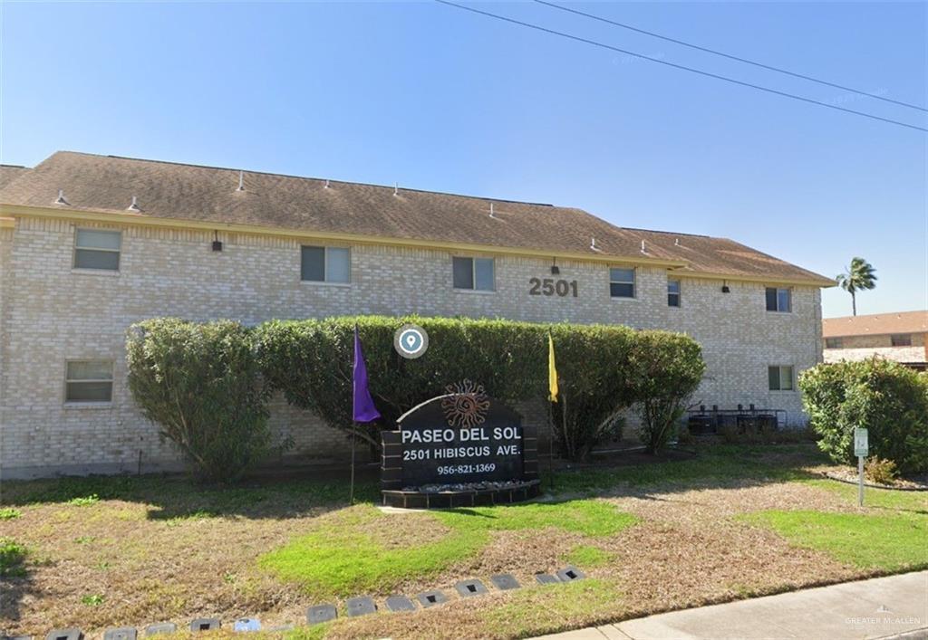 2501 Hibiscus Ave in McAllen, TX - Building Photo