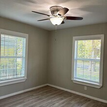 405 N Carr Ave in Sherman, TX - Building Photo - Building Photo