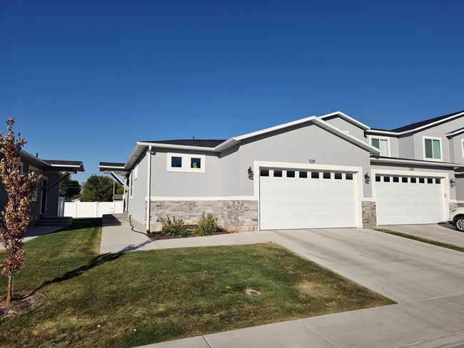 250 W 1200 S in Tremonton, UT - Foto de edificio - Building Photo