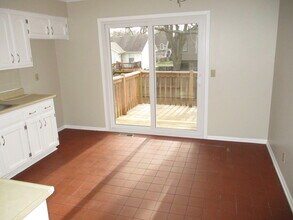 1315 E 152nd Ter in Olathe, KS - Foto de edificio - Building Photo