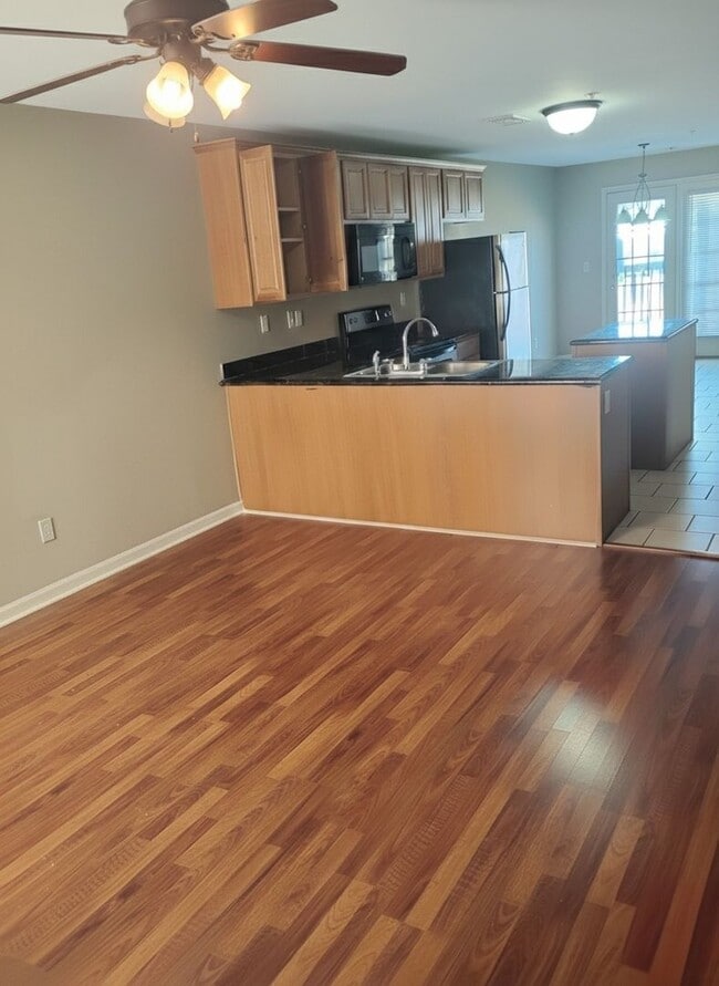 property at 2925 Hargrove E Rd