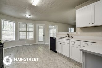 742 Riverlanding Dr in Lawrenceville, GA - Foto de edificio - Building Photo