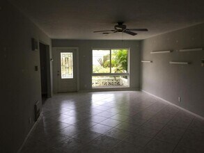 520 NE 36th St in Boca Raton, FL - Building Photo - Building Photo