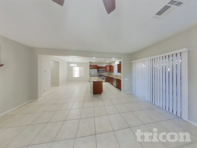 6867 Pipil St in Las Vegas, NV - Building Photo - Building Photo