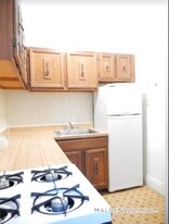 17-19-19 Washington St S in Malden, MA - Building Photo