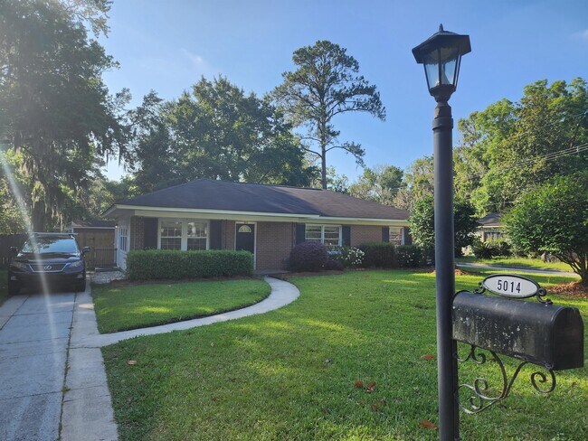 5014 Spartan Dr in Savannah, GA - Building Photo - Building Photo