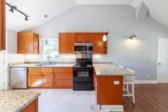 2660 Roslyn Ave in Charlotte, NC - Foto de edificio - Building Photo