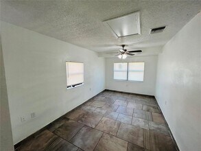 6112 Tavendale Dr in Orlando, FL - Building Photo - Building Photo