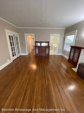 2404 E Broadway in Long Beach, CA - Foto de edificio - Building Photo