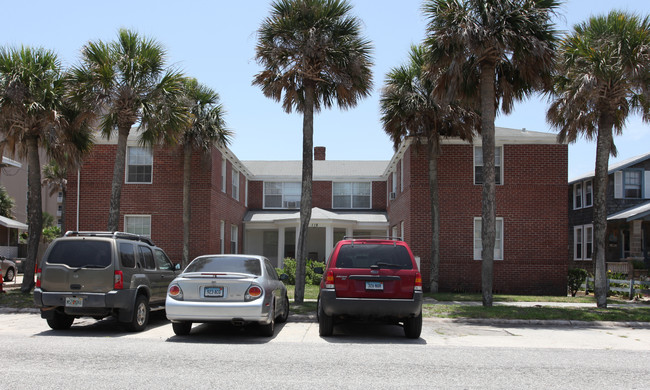 118 1st Ave S in Jacksonville Beach, FL - Building Photo - Building Photo