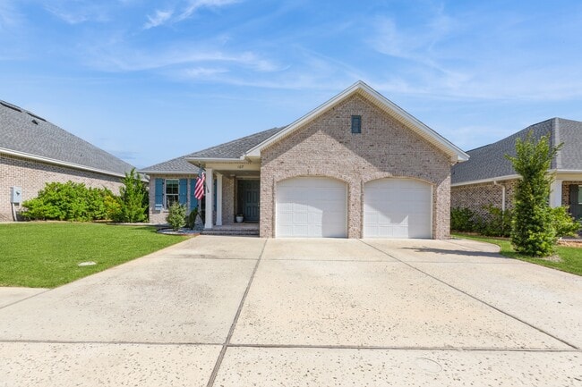 107 Raiders Trail in Valparaiso, FL - Building Photo - Building Photo