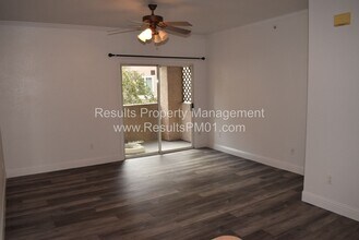 10001 Woodcreek Oaks Blvd in Roseville, CA - Building Photo - Building Photo