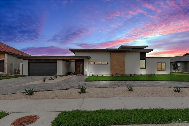 property at 4712 Estancia Pkwy