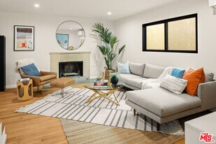 2613 5th St in Santa Monica, CA - Building Photo