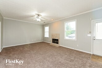 1715 W Taylor Ave in East Point, GA - Building Photo - Building Photo
