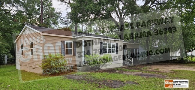 property at 1528 S Park Ave