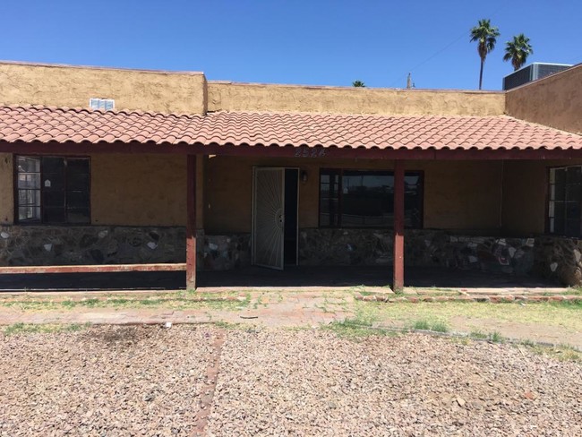 2524 W Campbell Ave in Phoenix, AZ - Building Photo - Building Photo