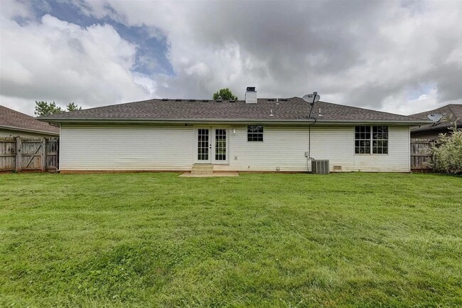 118 W Hunter Dr in Nixa, MO - Building Photo - Building Photo