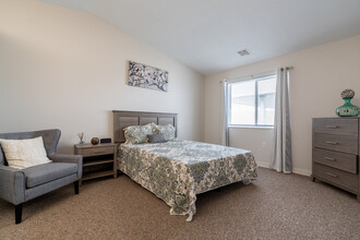 Liv at Locust Creek in Evansville, IN - Building Photo - Interior Photo