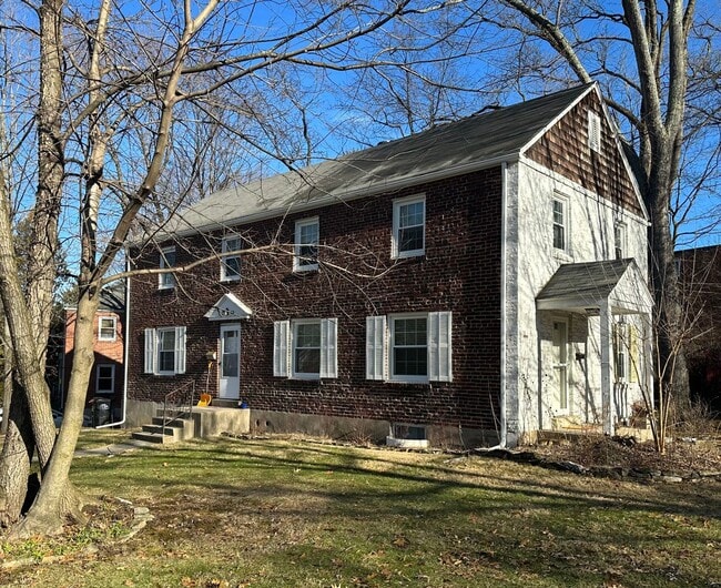 1157 S Atherton St in State College, PA - Building Photo - Building Photo