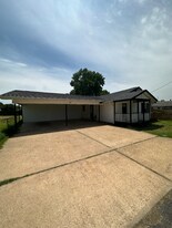 222 E 38th St in Texarkana, AR - Building Photo