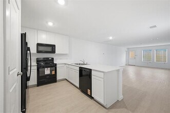 1037 Raintree Rd in Princeton, TX - Building Photo - Building Photo