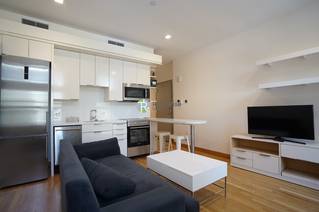 115 Mt Auburn St in Cambridge, MA - Building Photo - Building Photo