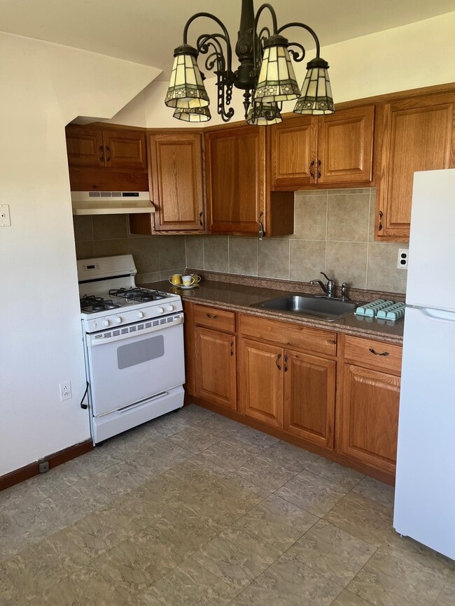 property at 104 S Conger Ave