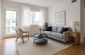 7207 Bay Dr in Miami Beach, FL - Foto de edificio - Building Photo