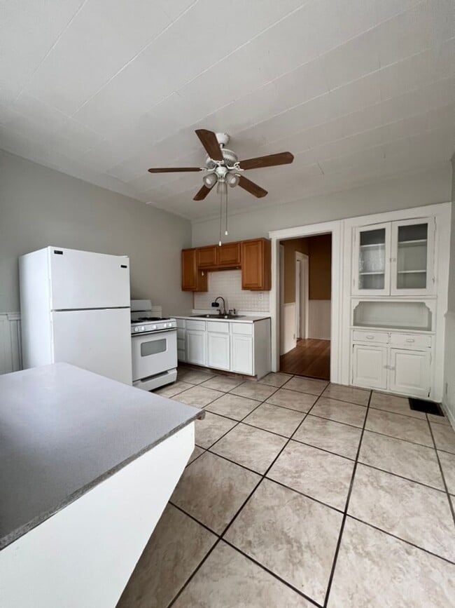 property at 2407-2409-2409 N Farwell Ave