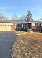7764 Hartfield Pl in Cincinnati, OH - Building Photo